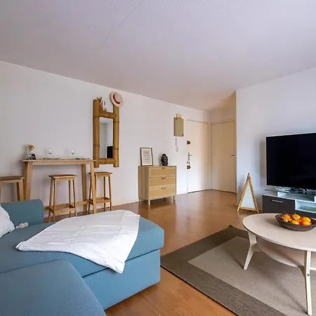 Parenthese De Bonheur - 600 M De La