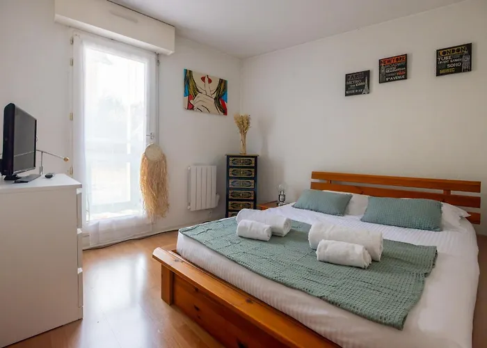 Parenthese De Bonheur - 600 M De La アパート *